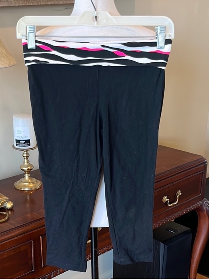 Cropped Yoga Pants Capri Black Colorful Fold Over Waistband Oversized